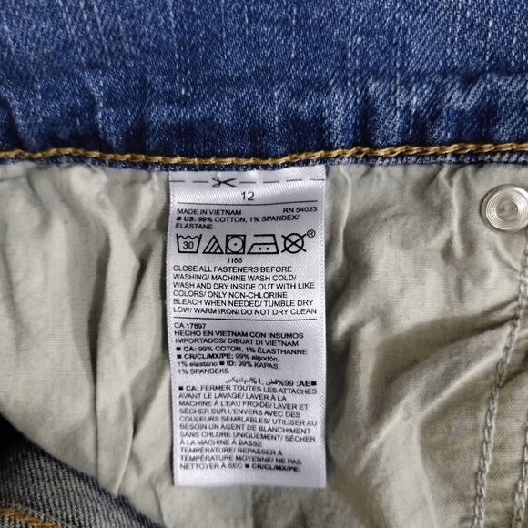 Old Navy Distressed Boyfriend Mid Rise Jeans Sz 12 Dark Destroyed Sailor - Picture 8 of 9